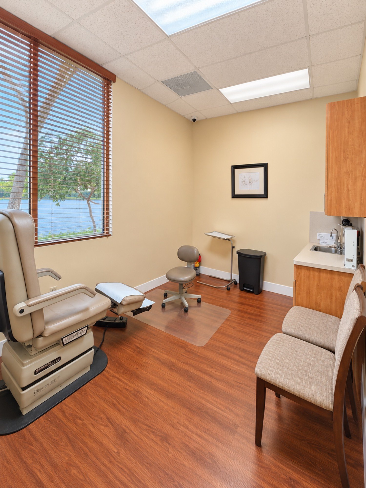 Exam room at Heath Foot & Leg Clinic, overlooking Embassy Lakes